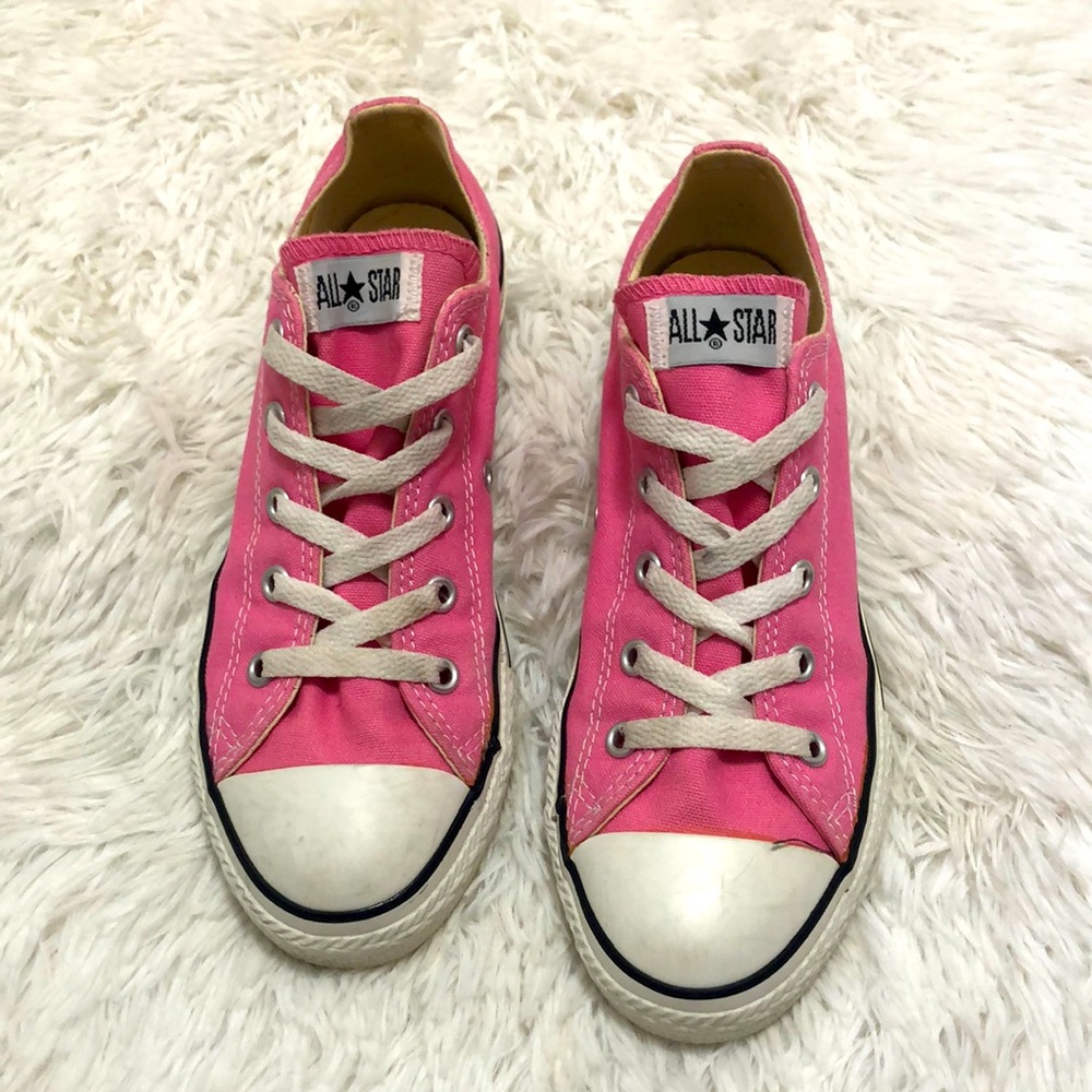 Pink Converse All Star